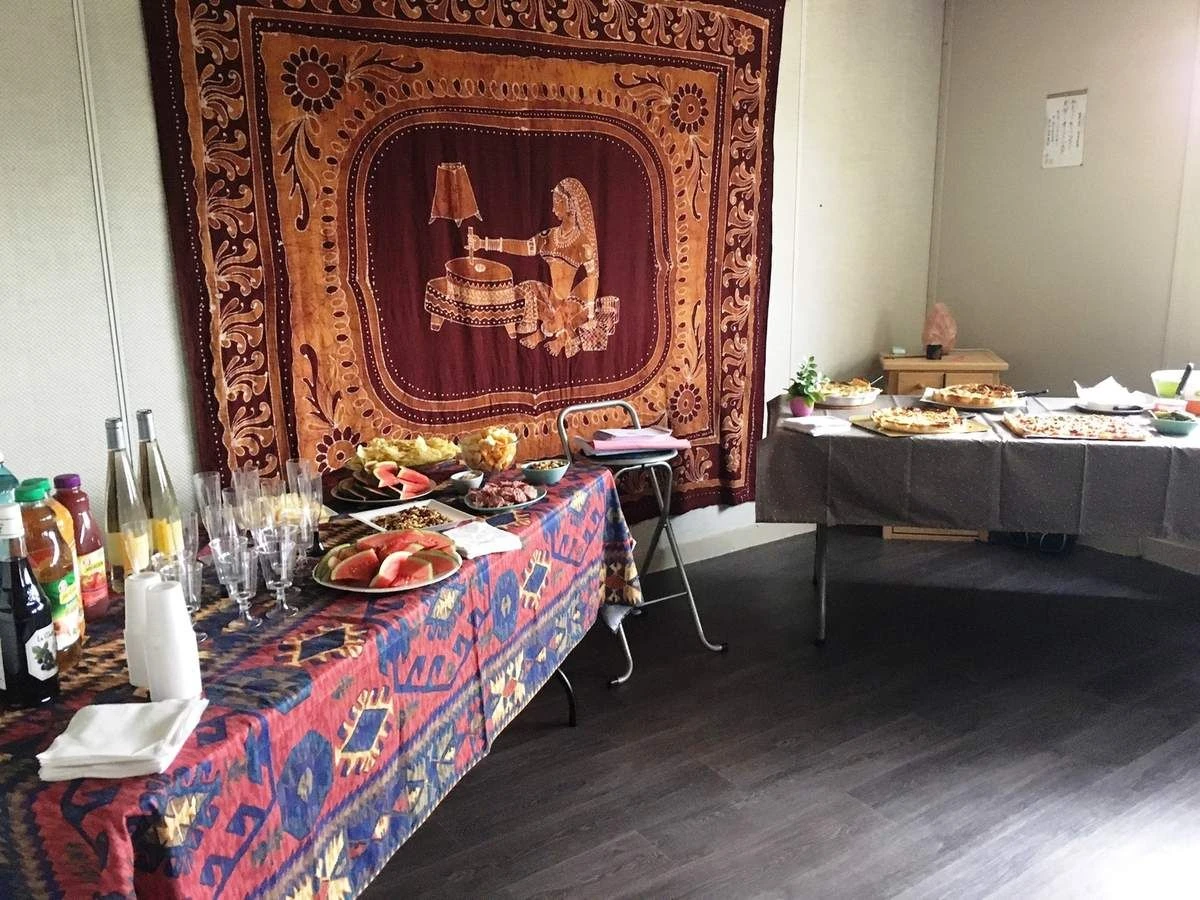 De quoi boire et manger, ça donne envie, non ?
