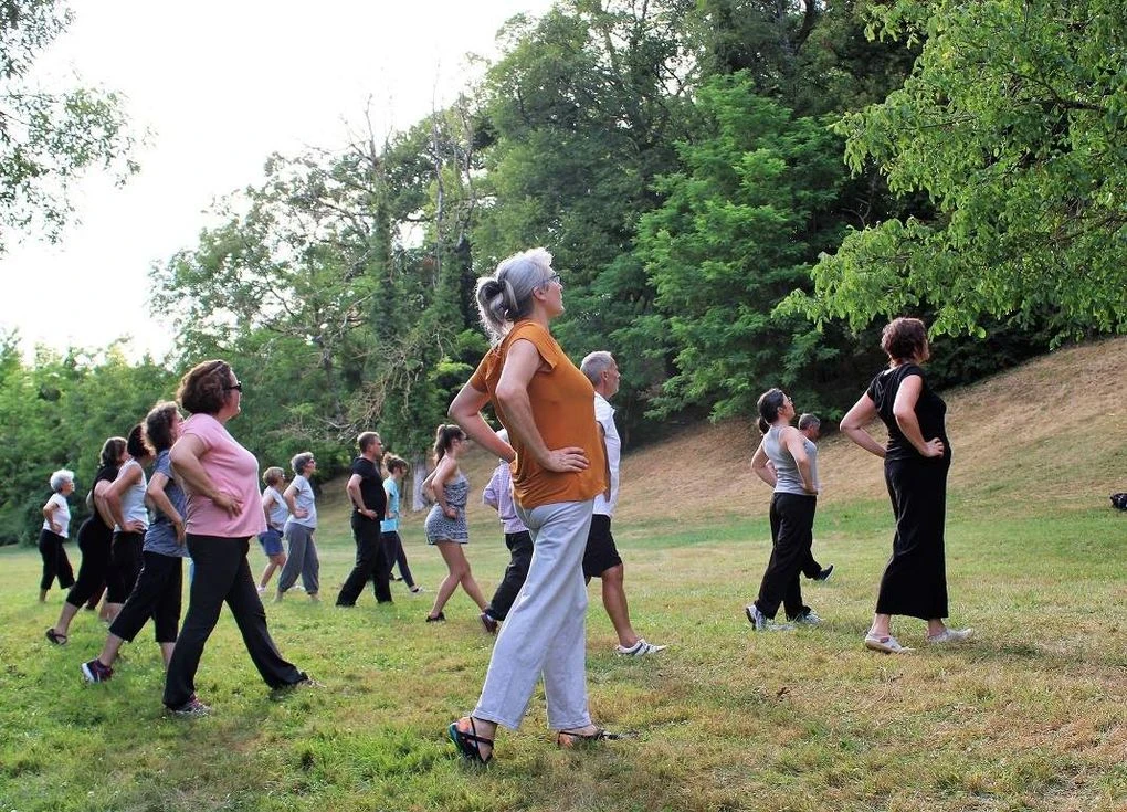 Cours dans le parc du clors des Roches, à deux pas des Jardins du Tan